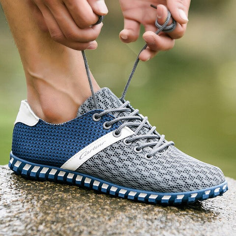 New Men Fashion Light Driving Shoes