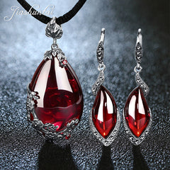 FNC retro necklace